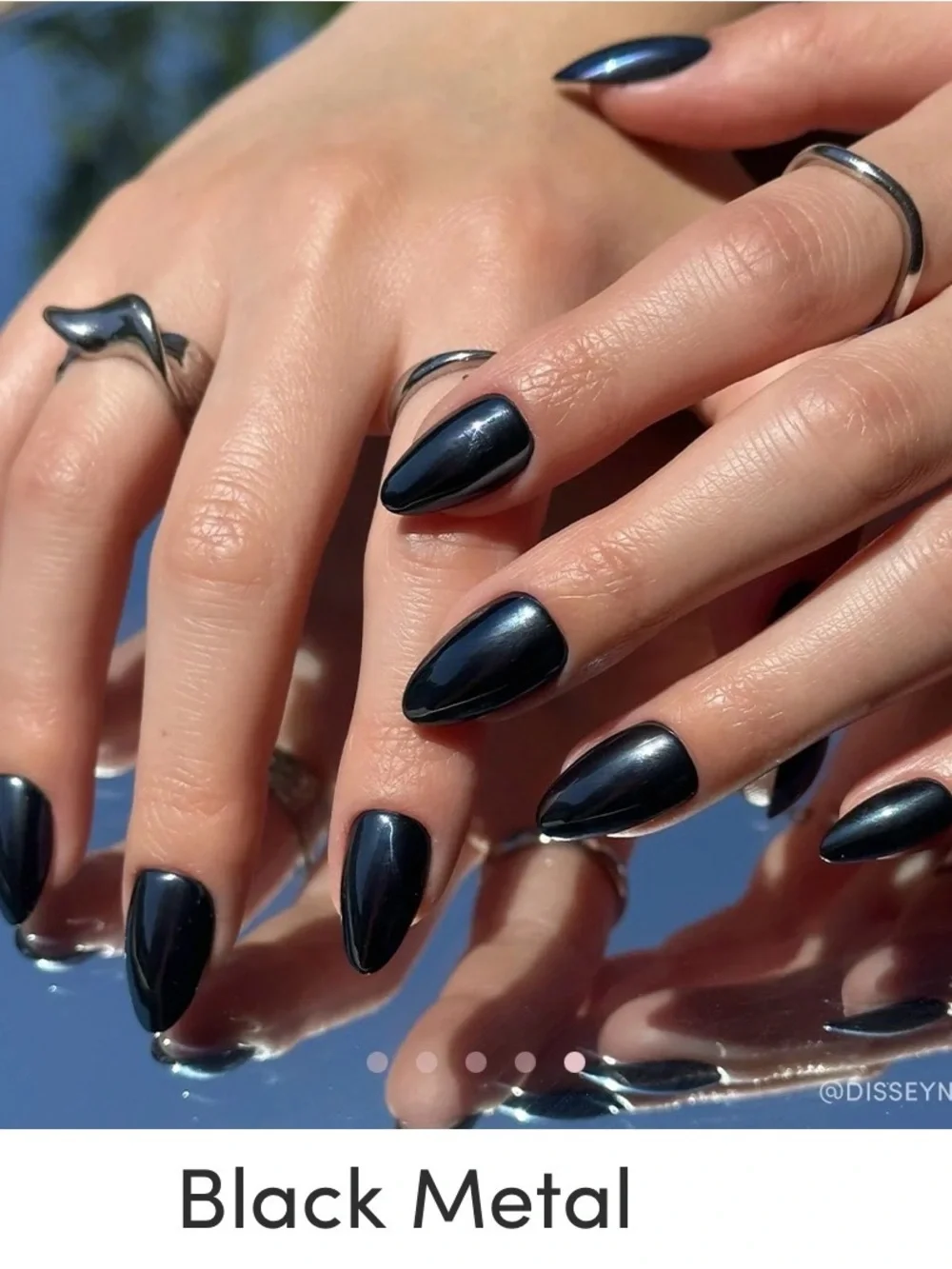 GLAMNETIC Black Metallic Press-On Almond Nails - Picture 4 of 4